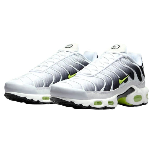 Official Images // Nike Air Max Plus "White Volt"