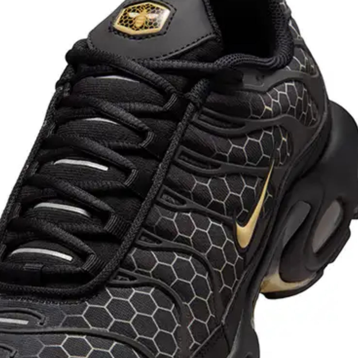NIKE AIR MAX PLUS "MANCHESTER" "BLACK HONEY"
